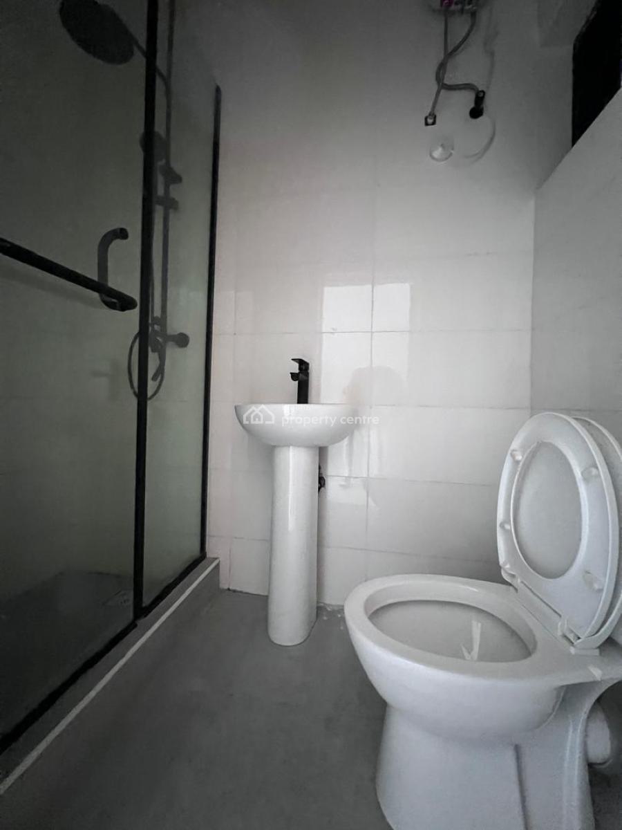 Luxury Newly Built 2 Bedroom Plus Bq, Pool, Gym, Elevator, 24hrs Power, in an Estate Off Freedom Way Lekki-phase-1, Lekki Phase 1, Lekki, Lagos, Flat / Apartment for Rent