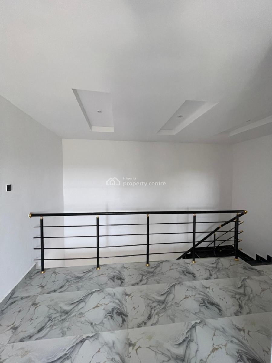 Executive Luxurious 4-bedrooms Deluxe Fully Detached Triplex with Bq, Orchid, Lekki, Lagos, Detached Duplex for Sale