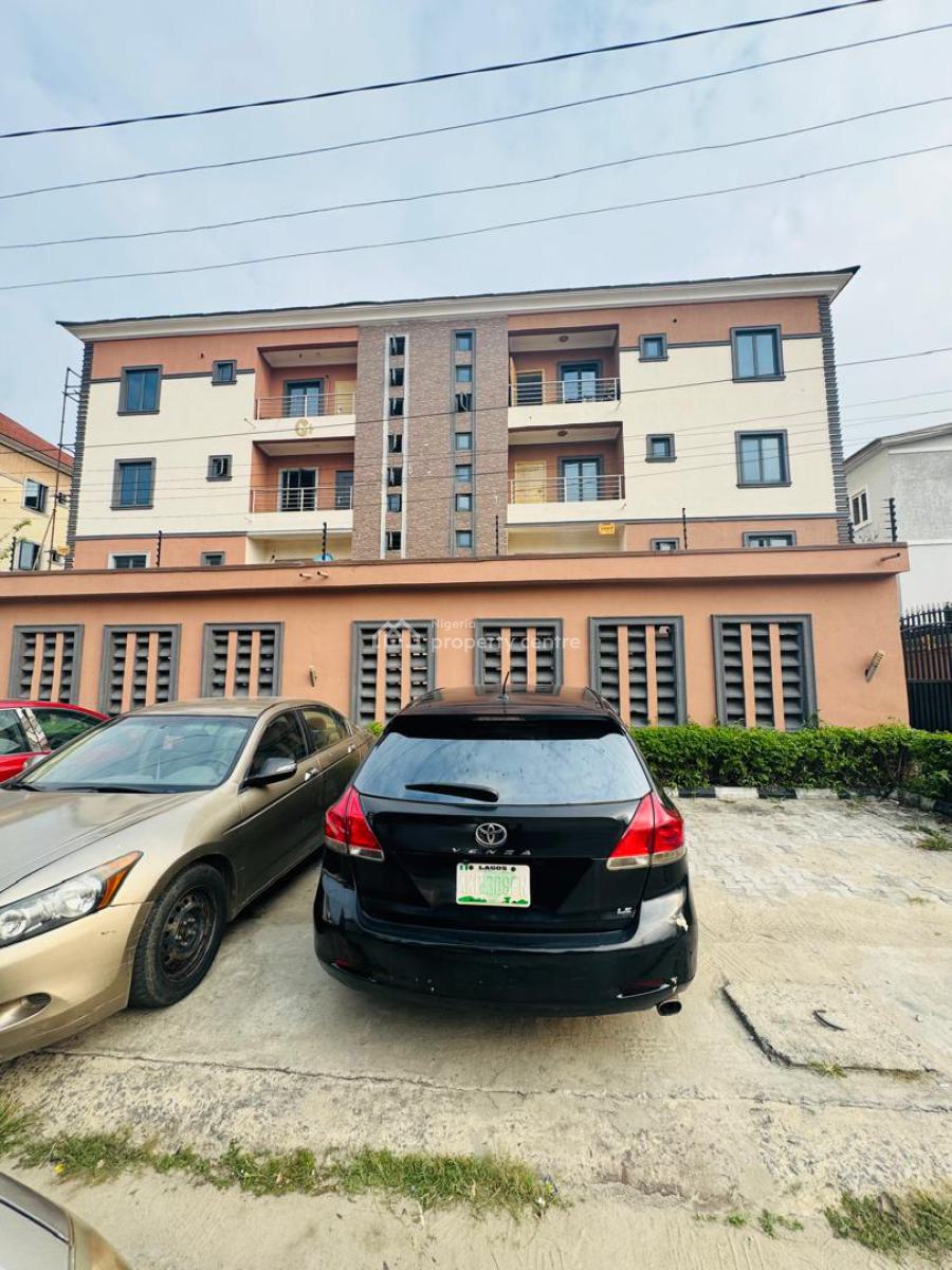 Exquisite 2 Bedroom Apartment with Bq Ac, Lekki Phase 1, Lekki, Lagos, Flat / Apartment for Rent