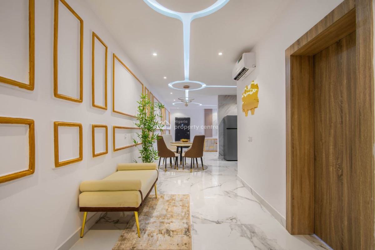 Luxurious and Cozy 2bedroom Apartment with Snooker Board, Osapa London, Lekki, Lagos, Flat / Apartment Short Let