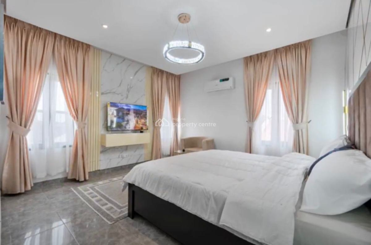 Luxurious and Cozy 2bedroom Apartment with Snooker Board, Osapa London, Lekki, Lagos, Flat / Apartment Short Let