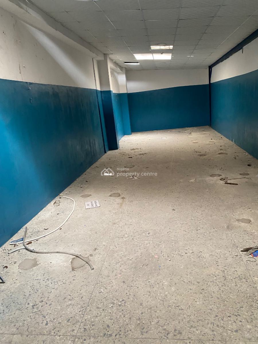 1000 Sqm Warehouse for Storage, Off Oba Akran Ikeja, Ikeja, Lagos, Warehouse for Rent