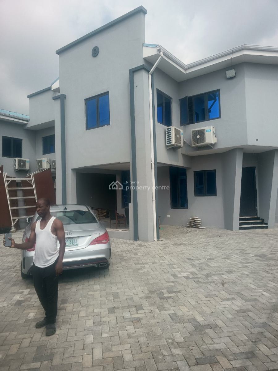 Newly 5 Bedrom Semi-detached Hse + 3 Bedroom Massionatte + 1 Bq, Gra Phase 2, Magodo, Lagos, Semi-detached Duplex for Rent