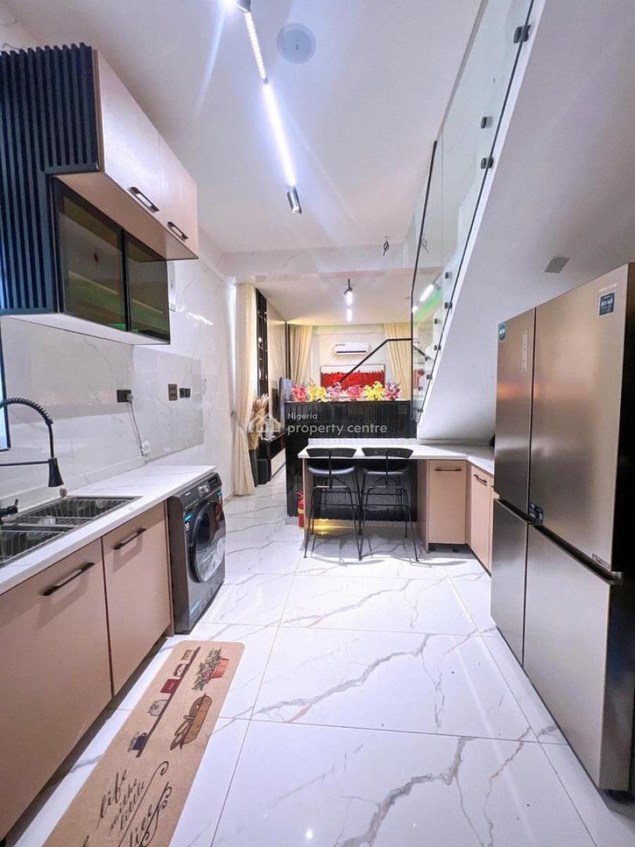 2bedroom Luxury Apartment, Lekki Phase 1, Lekki, Lagos, Mini Flat (room and Parlour) Short Let