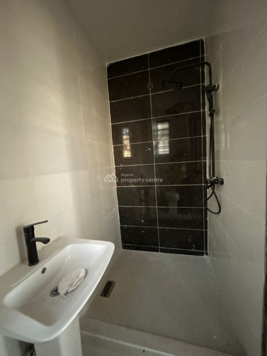 2-bedroom Apartment, Ologolo, Lekki, Lagos, Flat / Apartment for Sale