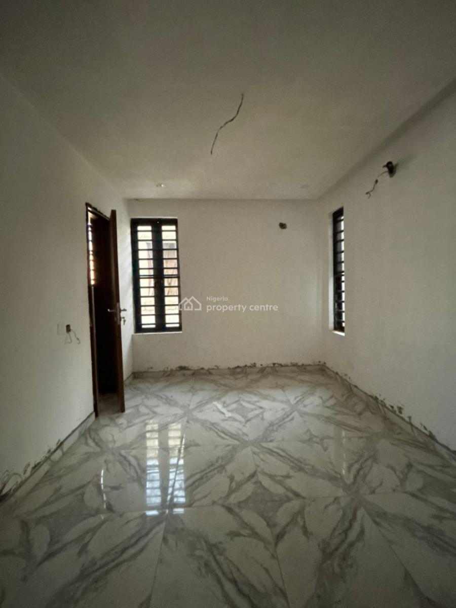 2-bedroom Apartment, Ologolo, Lekki, Lagos, Flat / Apartment for Sale