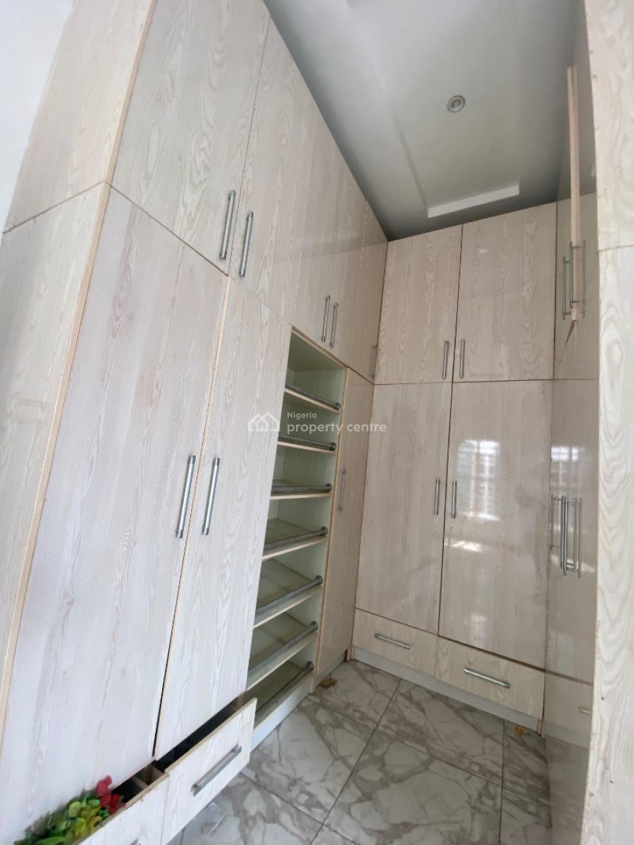 Standard Mini Flat Available, Oral Estate, Lekki Expressway, Lekki, Lagos, Mini Flat (room and Parlour) for Rent