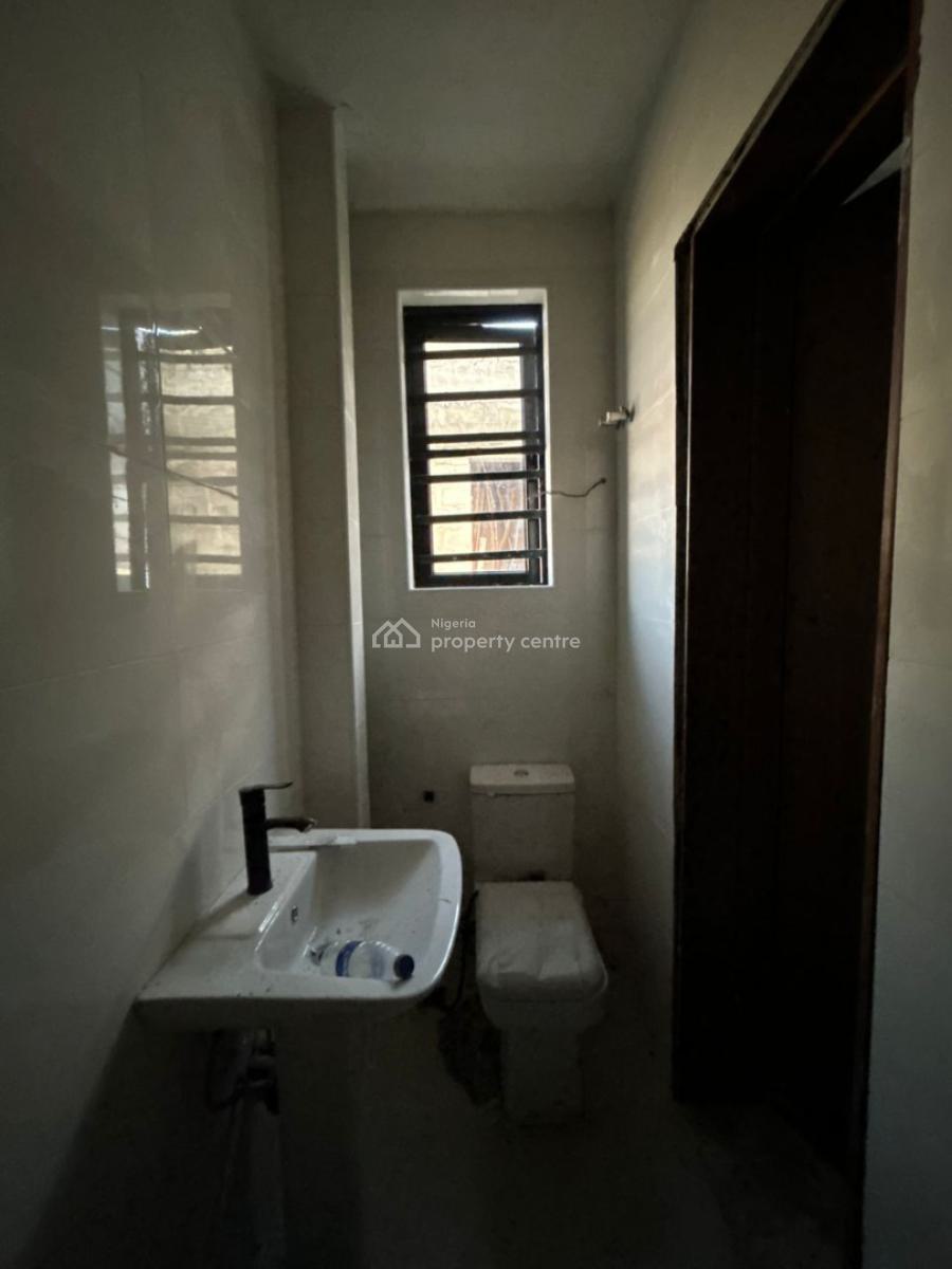 2-bedroom Apartment, Ologolo, Lekki, Lagos, Flat / Apartment for Sale