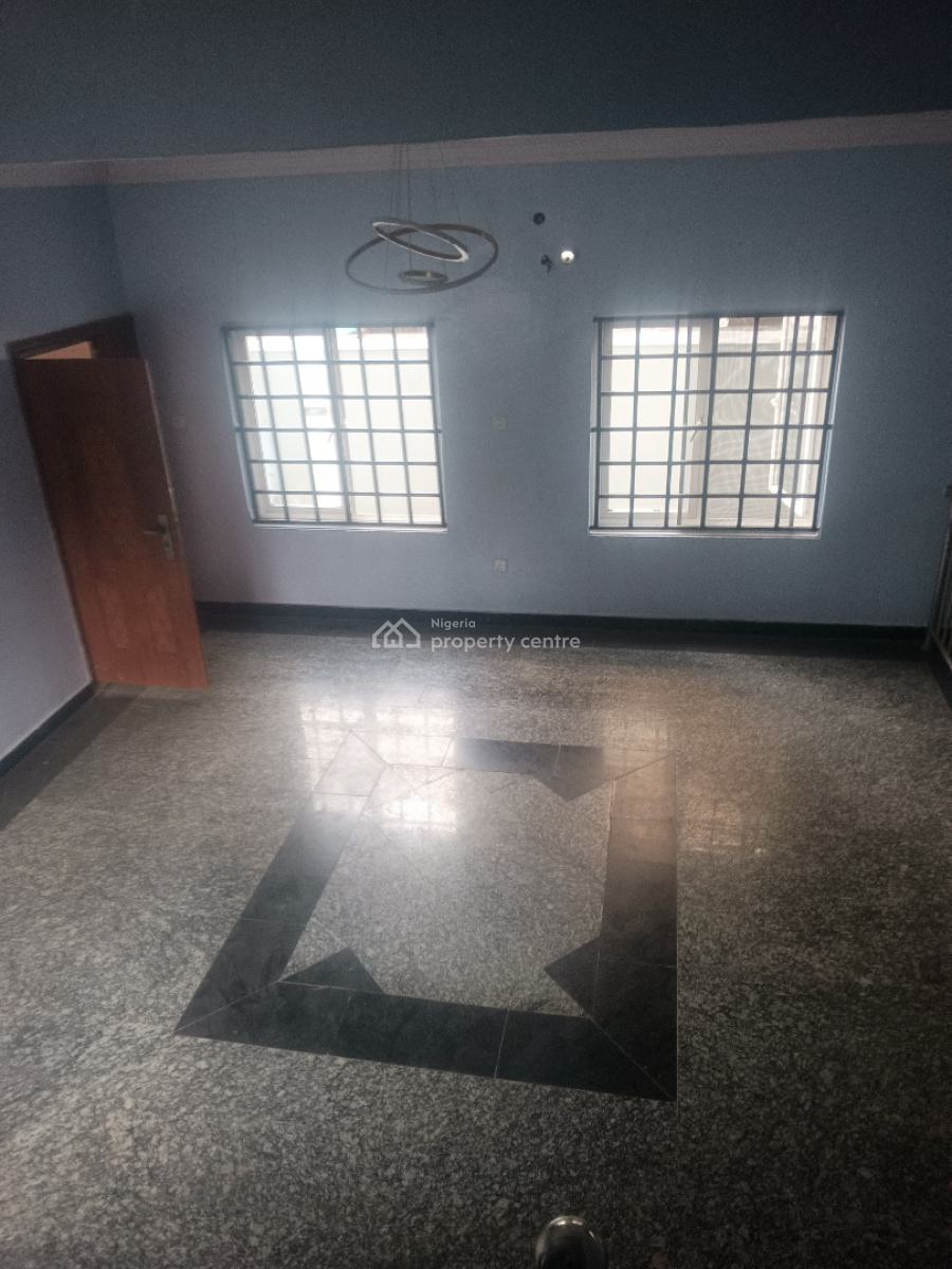 Lovely 4 Bedrom Detach Duplex+ 2 Units of Mini Flat (up & Down) 6 Cars, Gra Phase 2, Magodo, Lagos, Detached Duplex for Rent