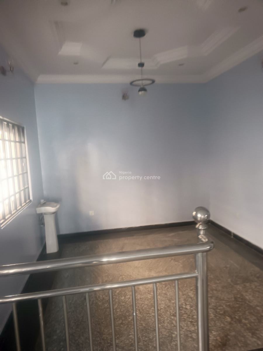 Lovely 4 Bedrom Detach Duplex+ 2 Units of Mini Flat (up & Down) 6 Cars, Gra Phase 2, Magodo, Lagos, Detached Duplex for Rent