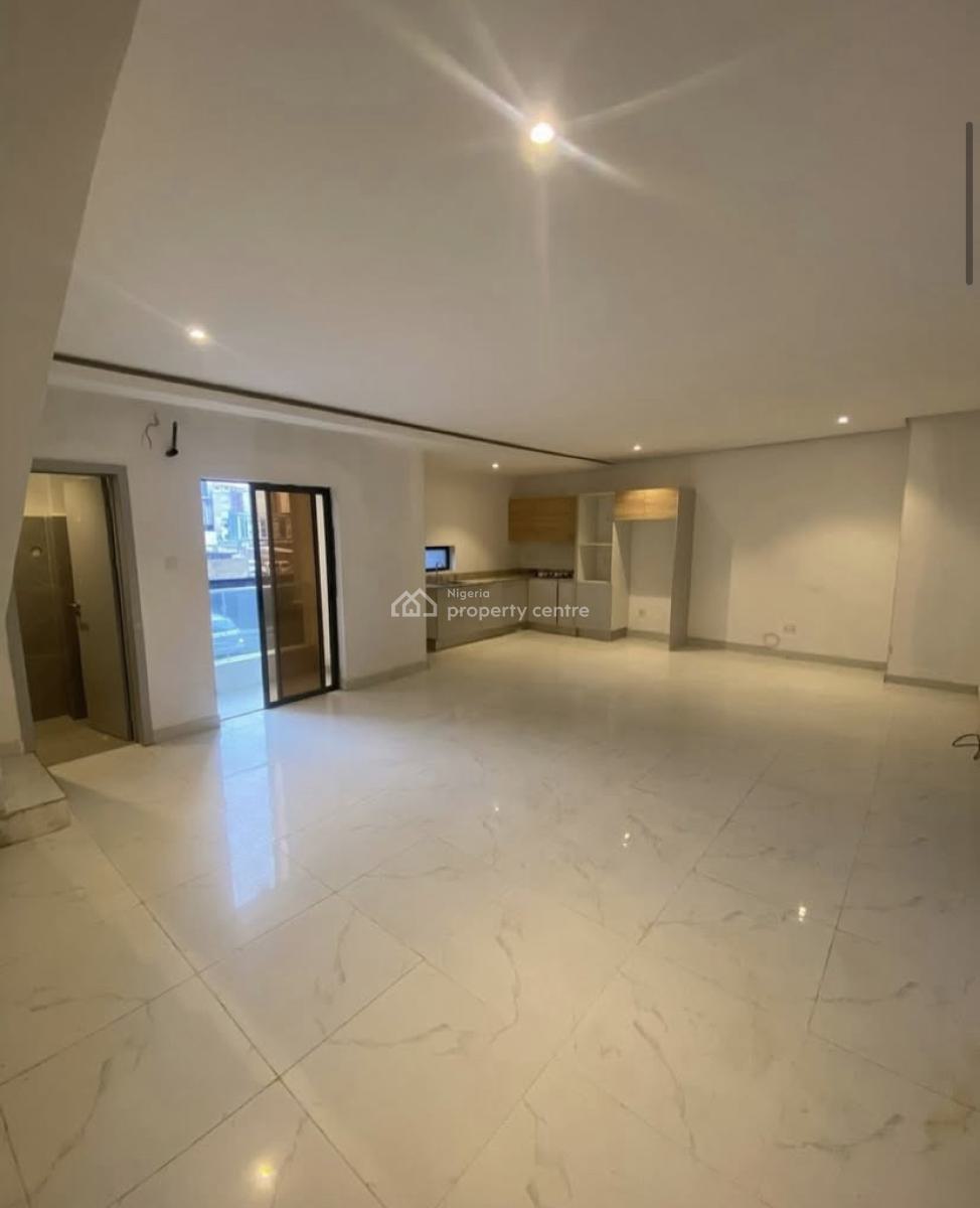 Luxury and Spacious 2 Bedroom Maisonette, Lekki Phase 1, Lekki, Lagos, Flat / Apartment for Rent