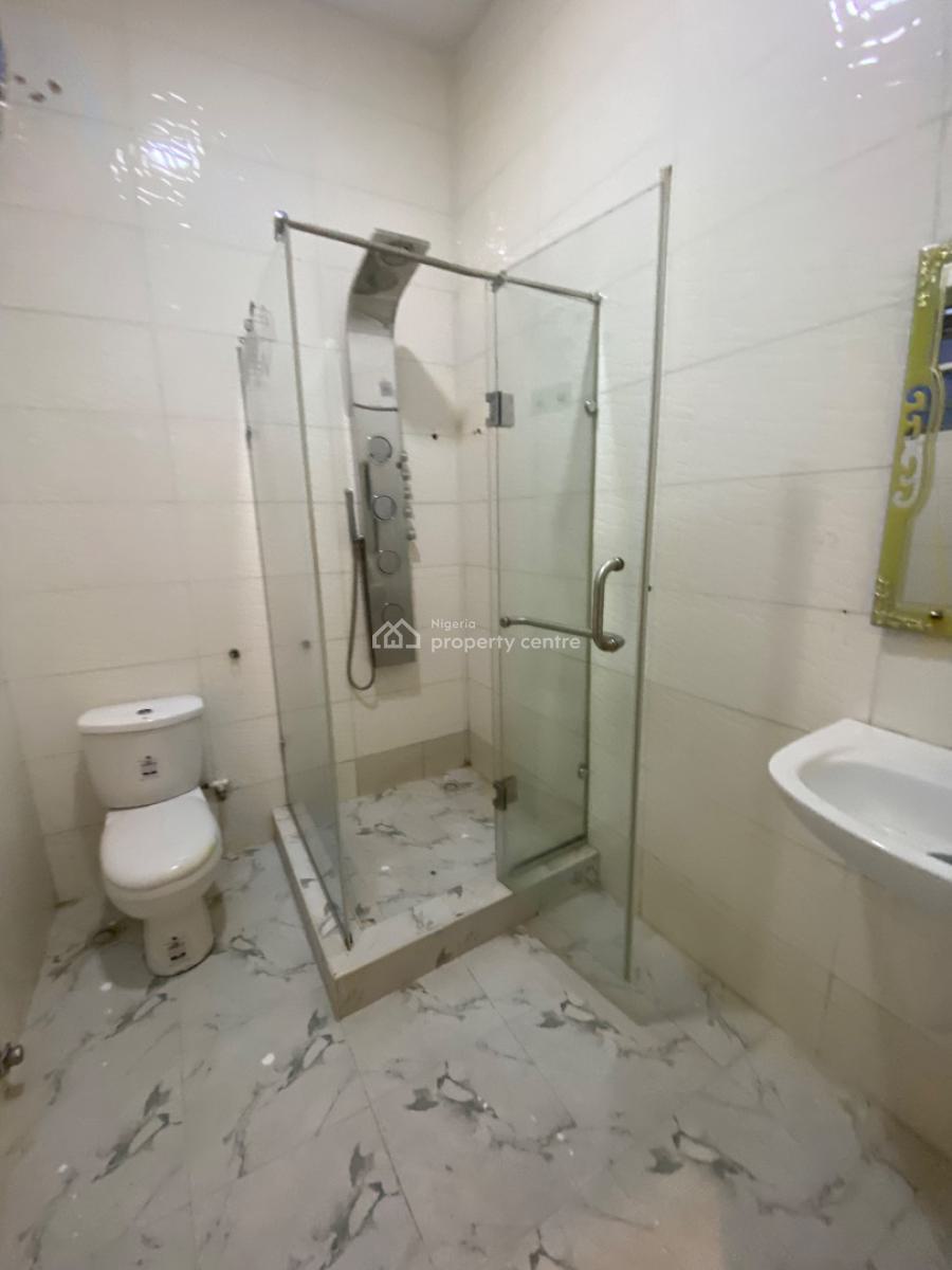 Single Room Available, Upstairs, in a Shared Apartment, Oral Estate, Lekki Expressway, Lekki, Lagos, Flat / Apartment for Rent