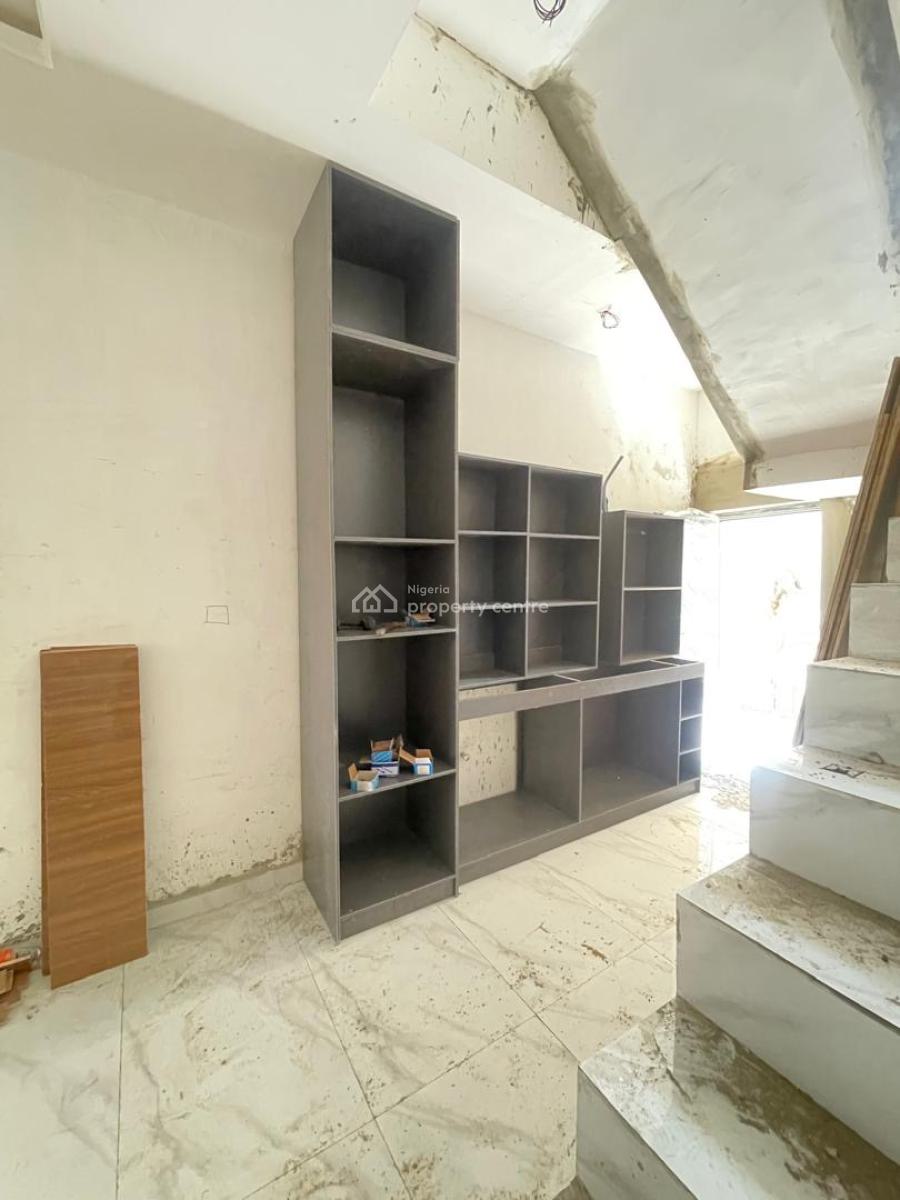 Beautifully Built 2 Bedroom Maisonette Apartment, Ikate, Lekki, Lagos, Flat / Apartment for Sale