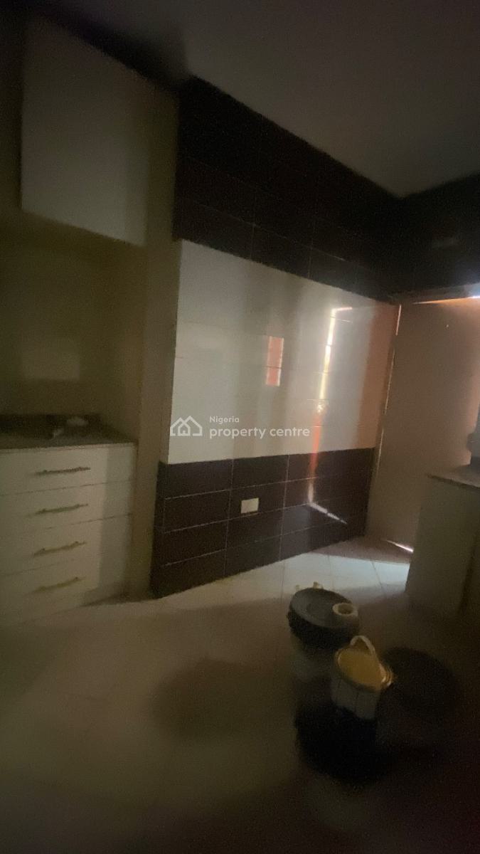 Neatly Renovated 3 Bedroom Flat  Jahi, Jahi, Jahi, Abuja, Flat / Apartment for Rent