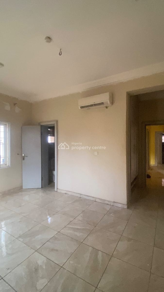 Neatly Renovated 3 Bedroom Flat  Jahi, Jahi, Jahi, Abuja, Flat / Apartment for Rent
