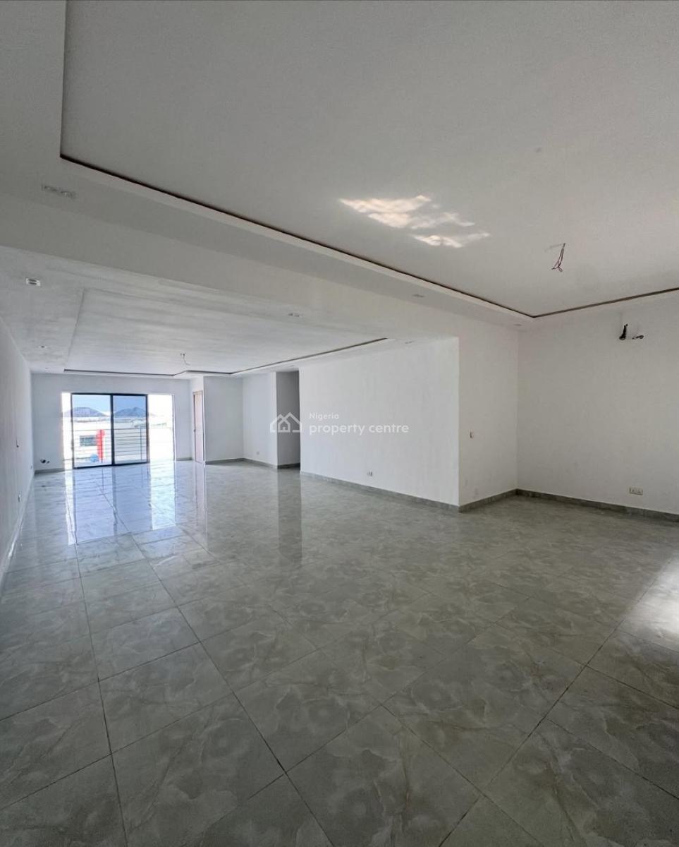 Spacious 2 Bedroom Apartment, Lekki, Lagos, Block of Flats for Sale