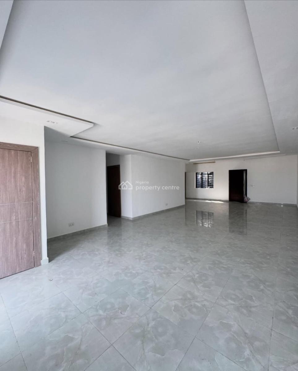 Spacious 2 Bedroom Apartment, Lekki, Lagos, Block of Flats for Sale