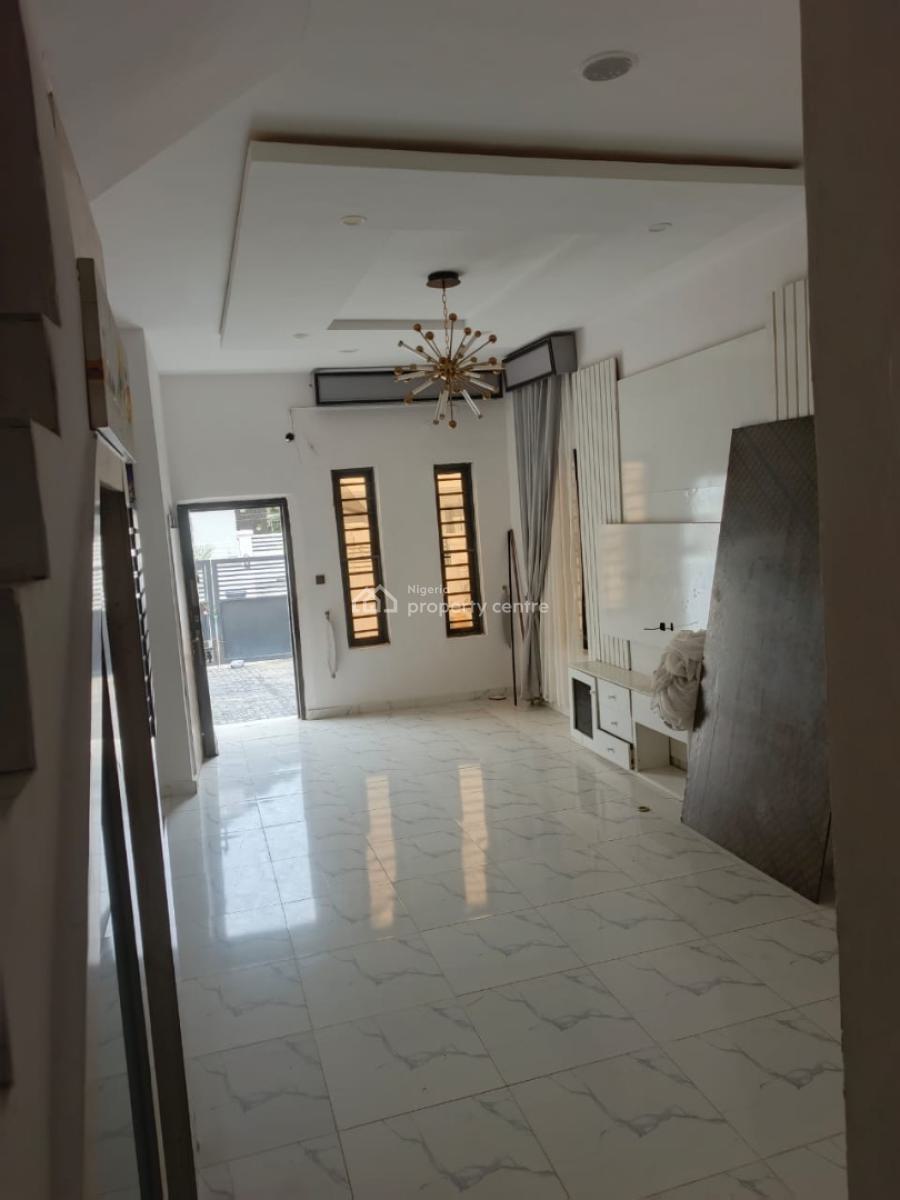 Self Compound 4 Semi Detached Bedroom Duplex with Bq in Hrc Harris, Harris Drive Hrc Estate 🏡 Lekki Lagos State, Lekki, Lagos, Semi-detached Duplex for Sale