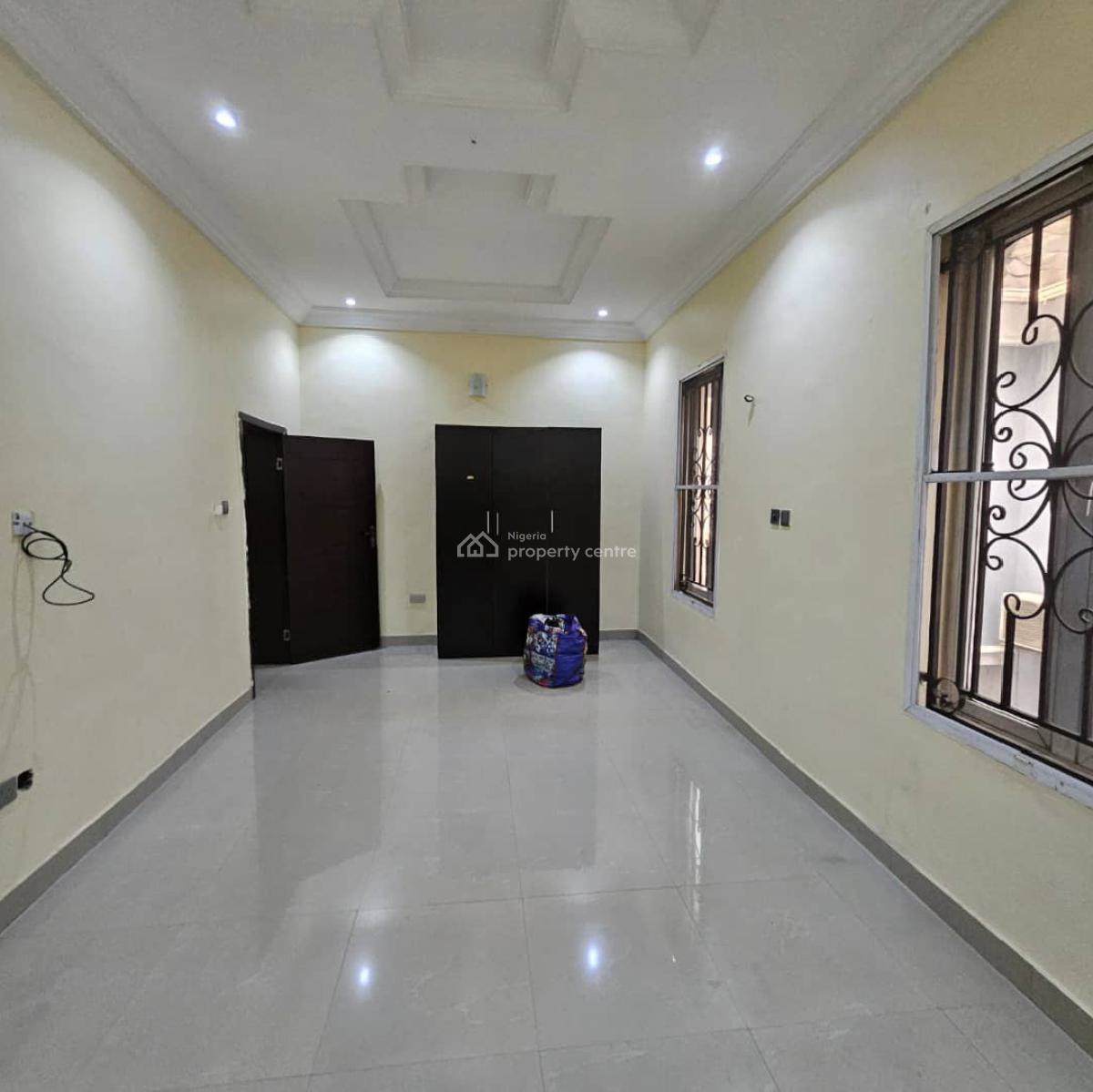 Lovely 4 Bedrom Fully Detached Duplex + Bq, Gra Phase 2, Magodo, Lagos, Detached Duplex for Rent