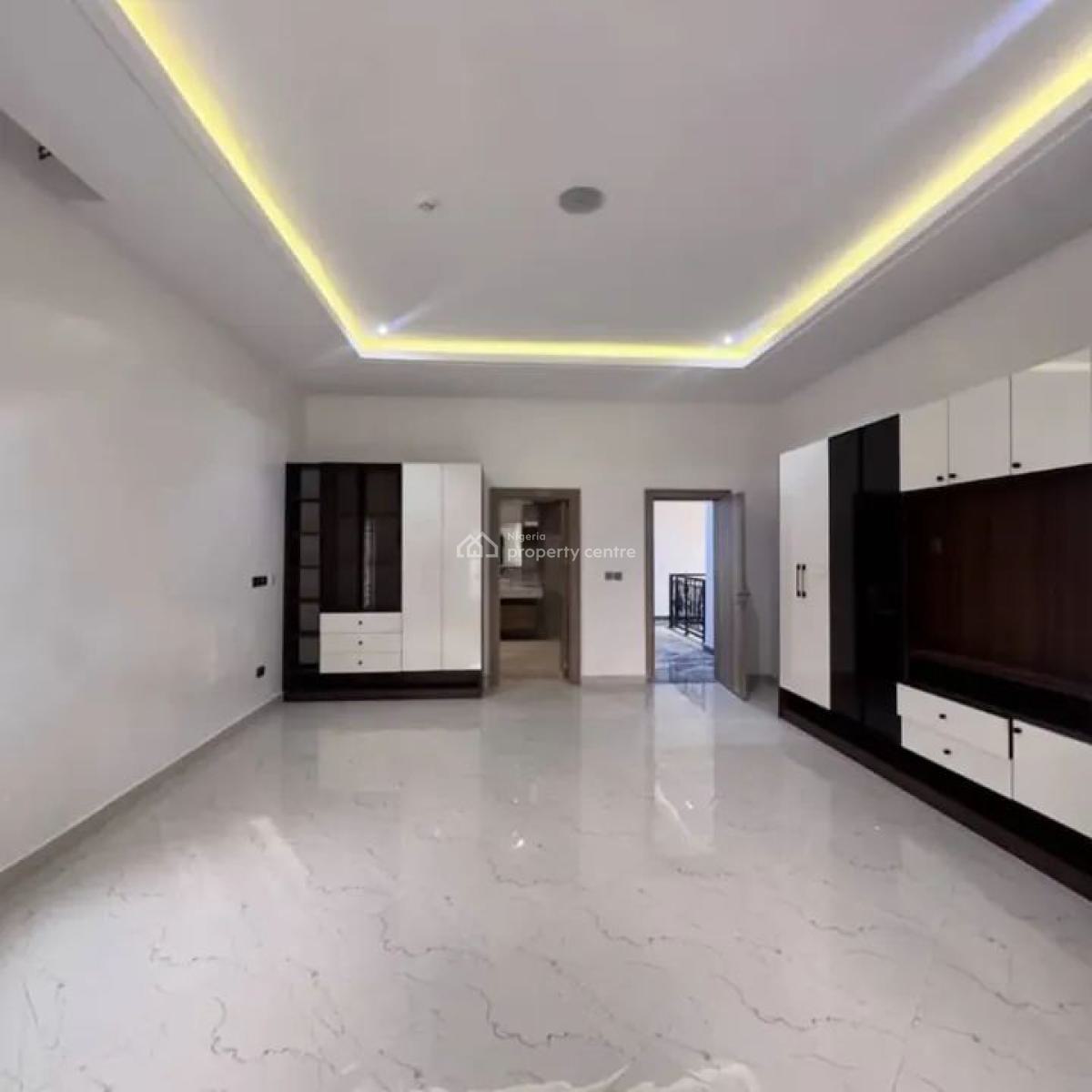 Exquisite 7-bedroom Mansion + Bq + Guest Chalet 5 Rooms, Ebitu Ukiwe, Jabi, Abuja, Detached Duplex for Sale