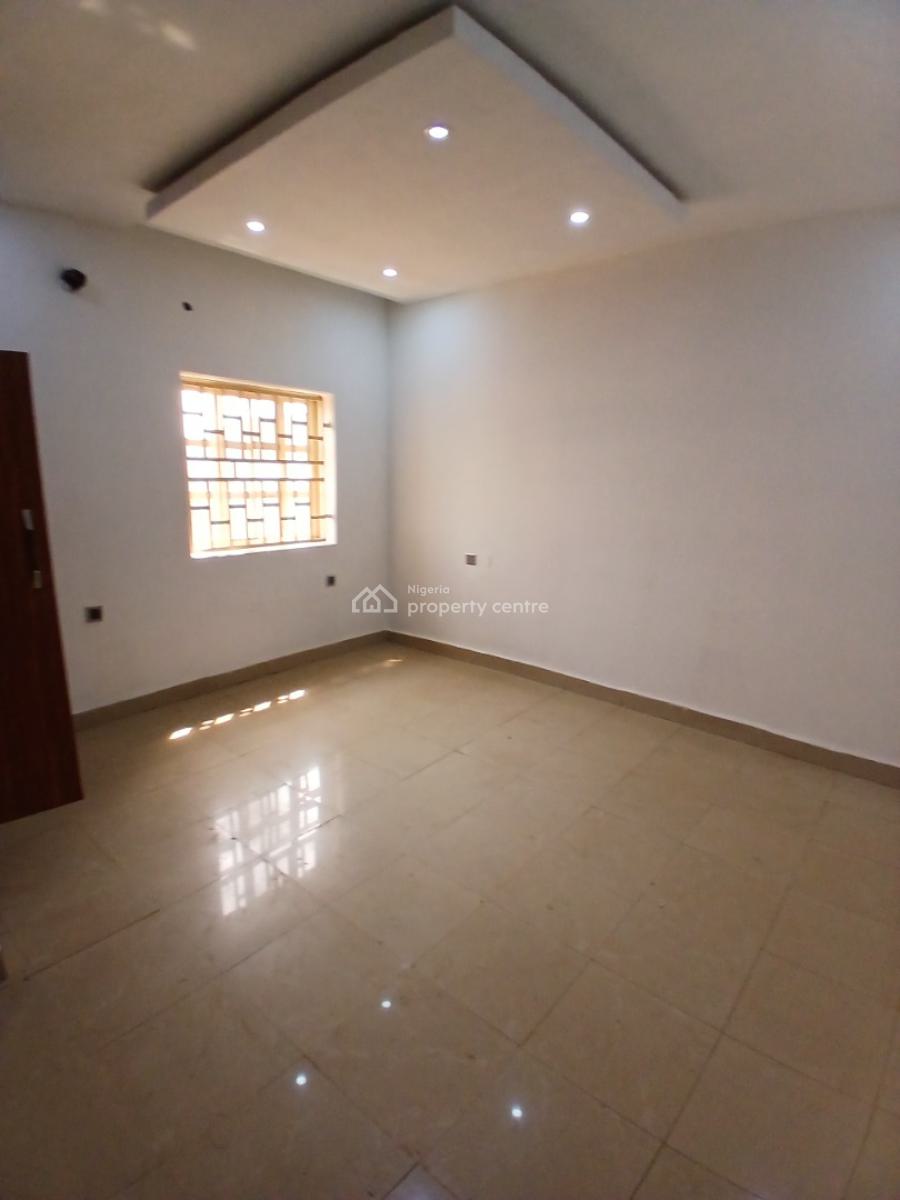Newly Renovated 2 Bedrooms, Durumi, Abuja, Flat / Apartment for Rent