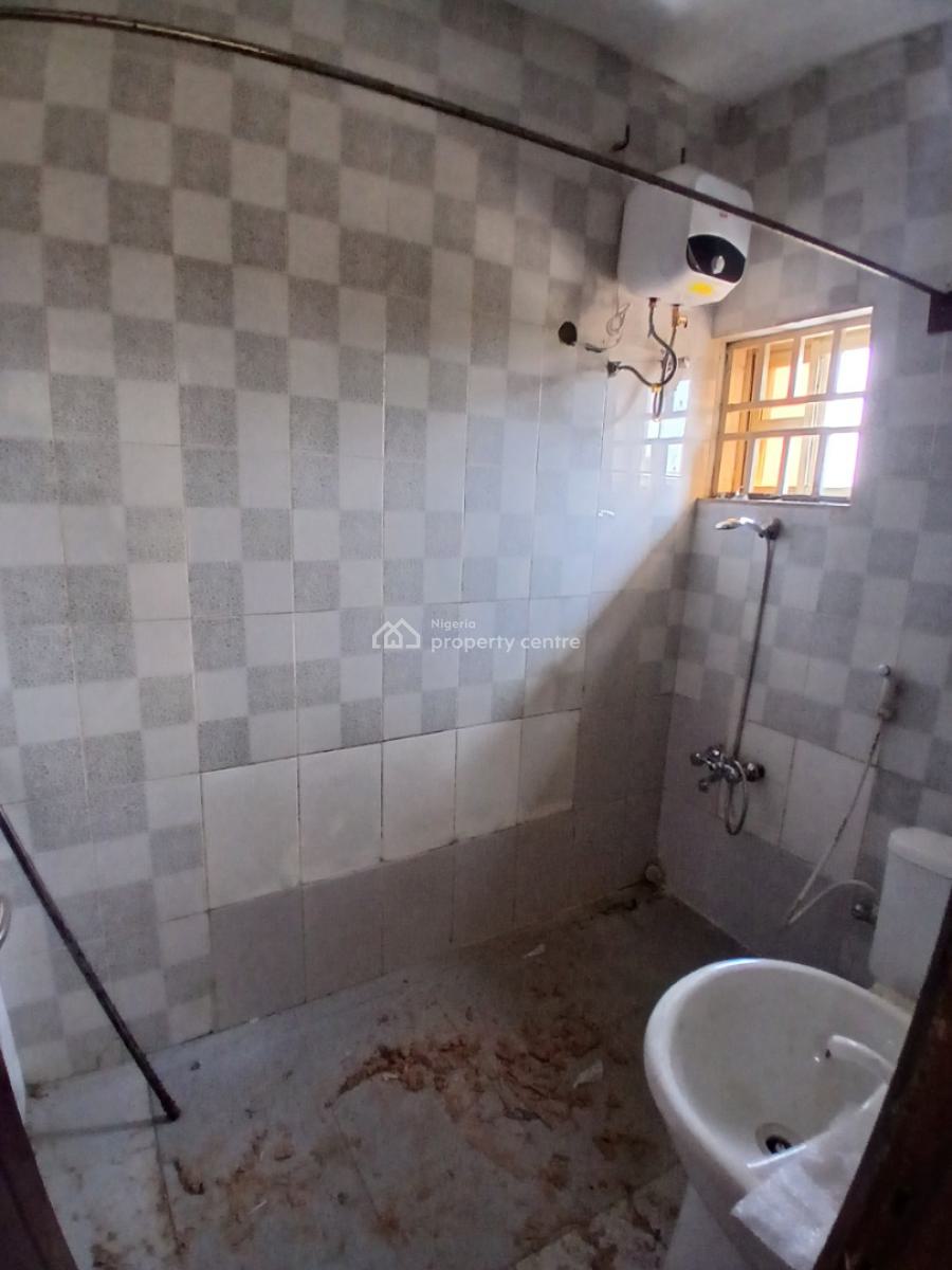 Newly Renovated 2 Bedrooms, Durumi, Abuja, Flat / Apartment for Rent