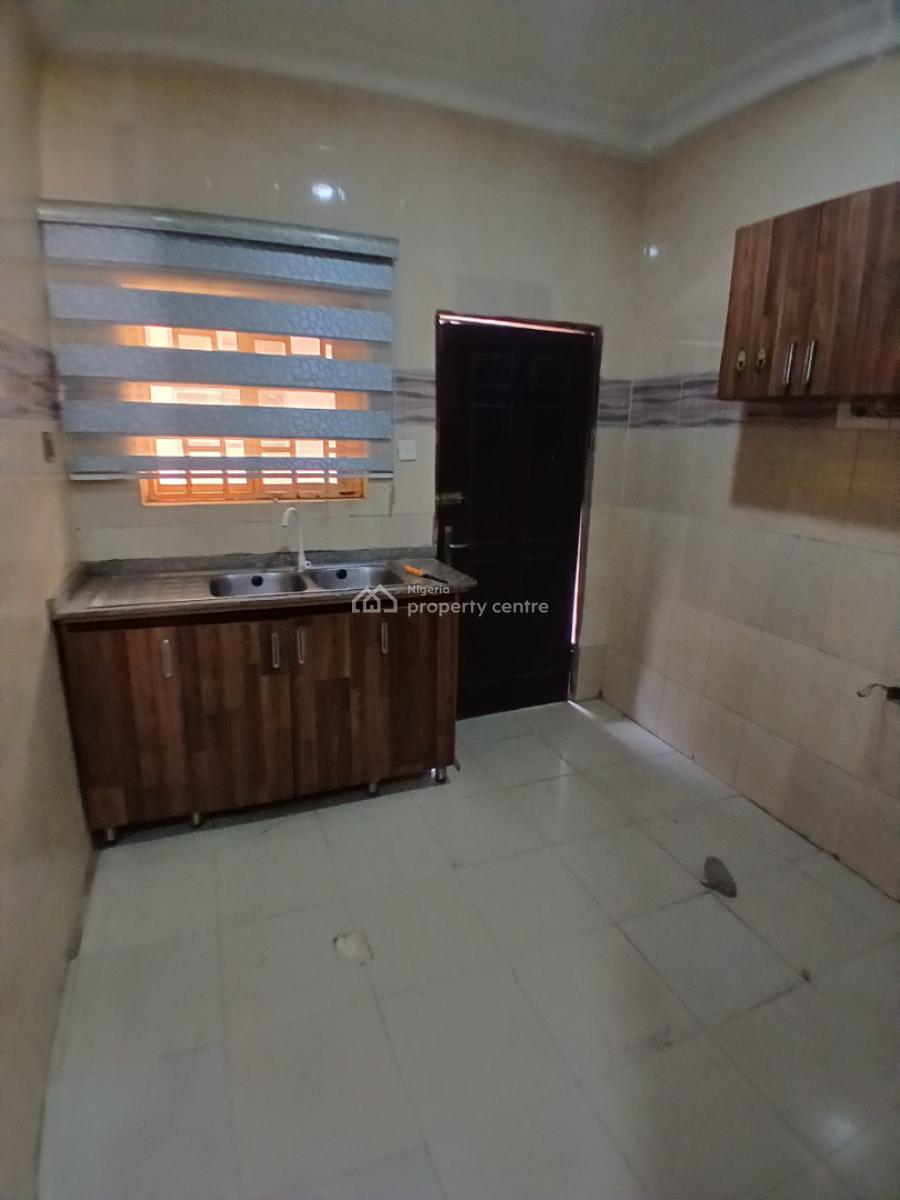 Newly Renovated 2 Bedrooms, Durumi, Abuja, Flat / Apartment for Rent