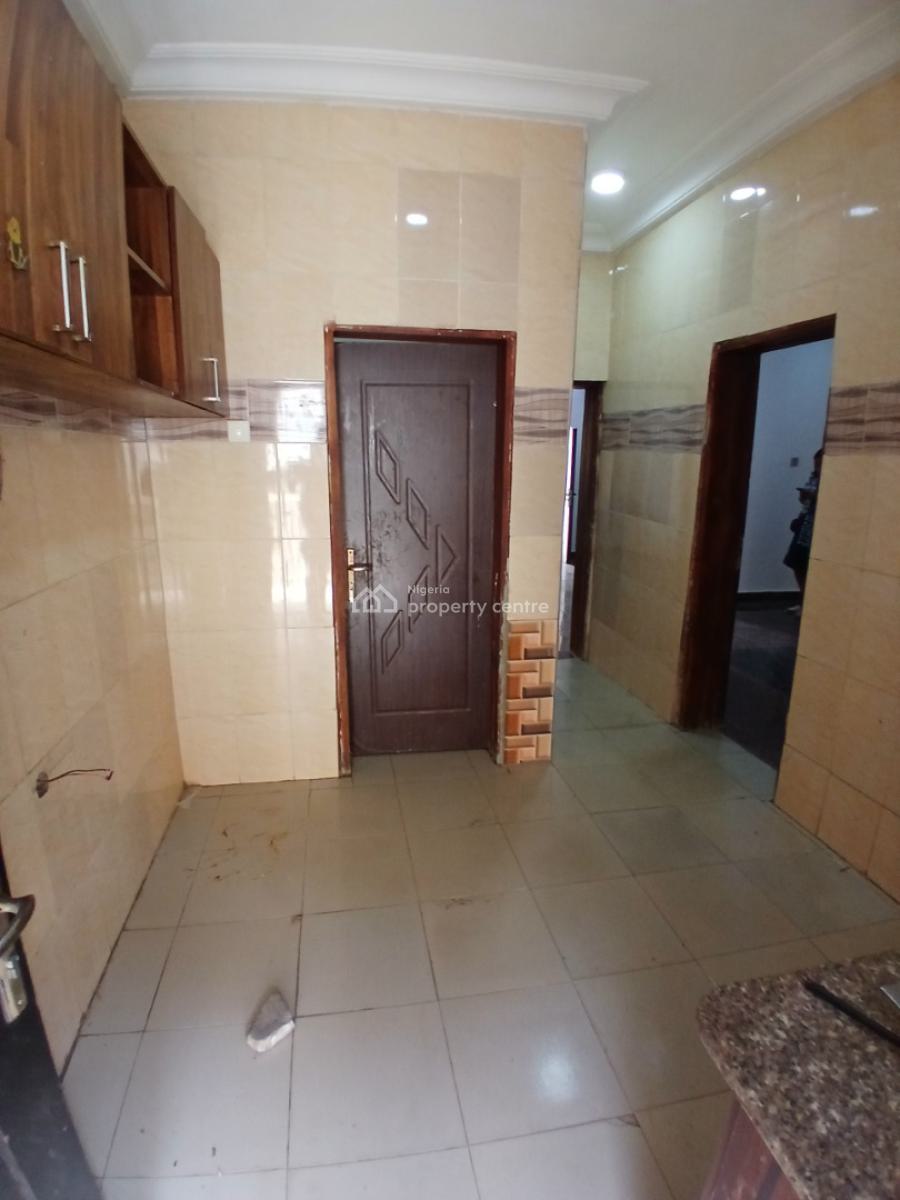 Newly Renovated 2 Bedrooms, Durumi, Abuja, Flat / Apartment for Rent