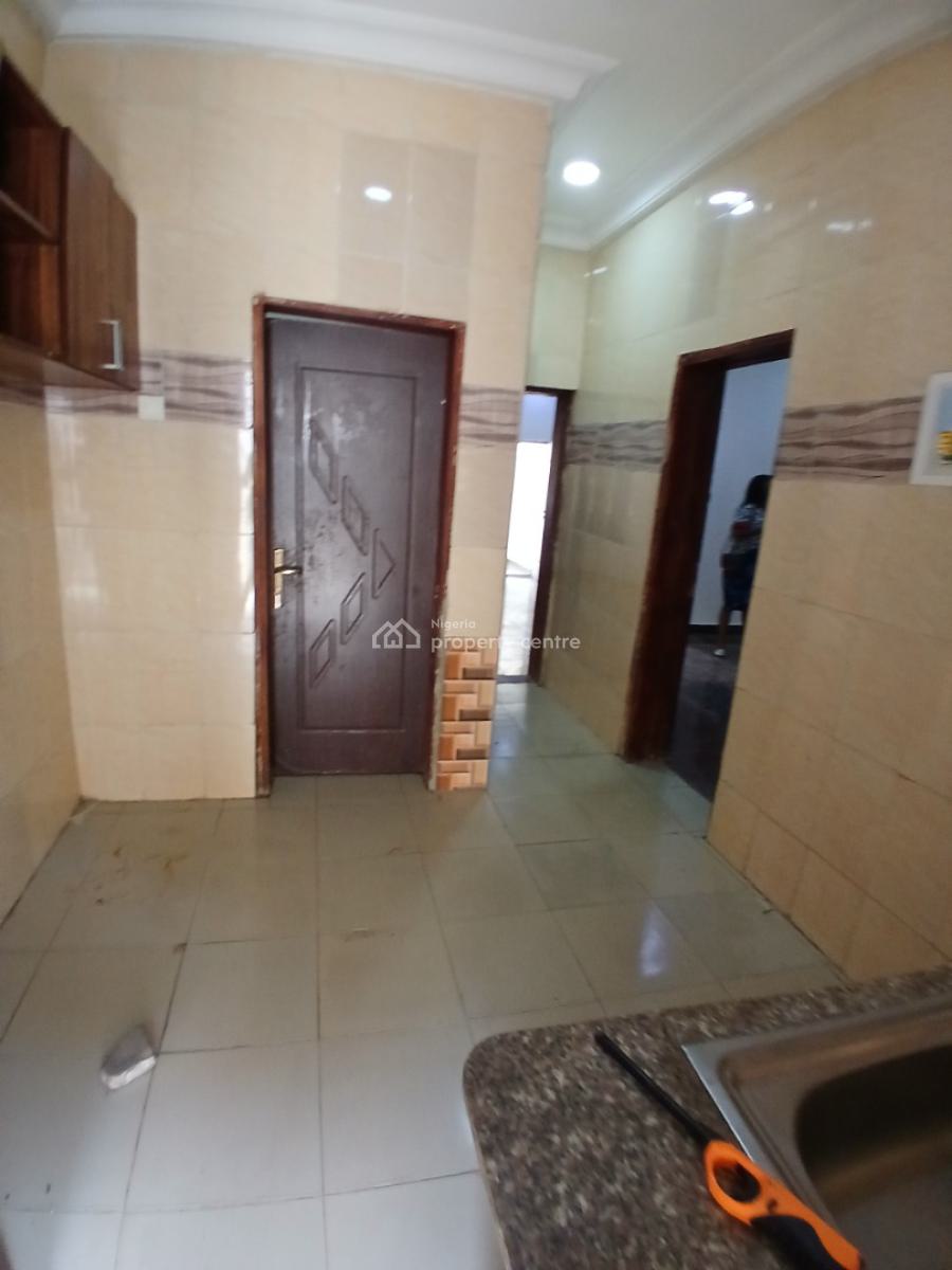Newly Renovated 2 Bedrooms, Durumi, Abuja, Flat / Apartment for Rent