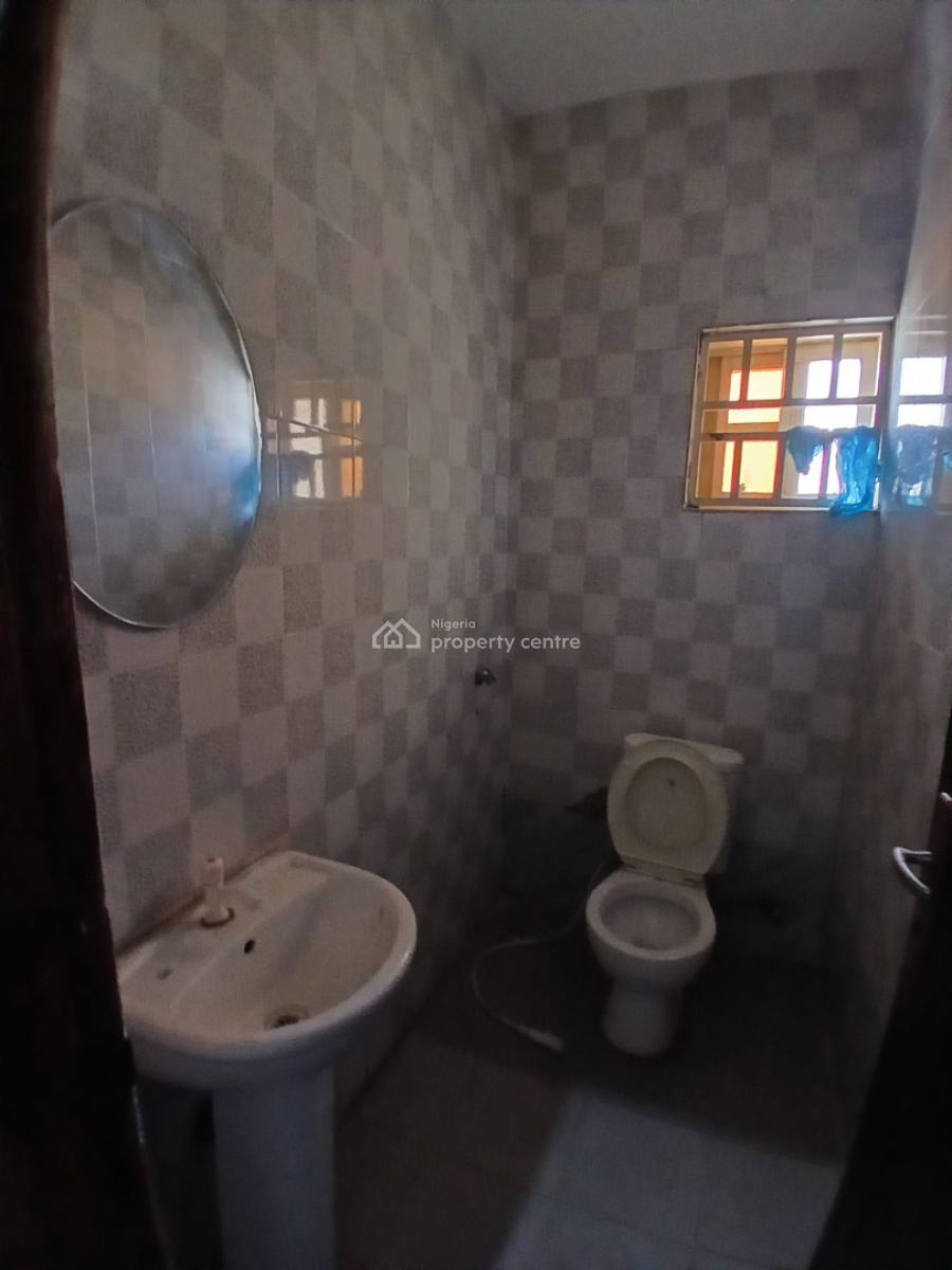 Newly Renovated 2 Bedrooms, Durumi, Abuja, Flat / Apartment for Rent