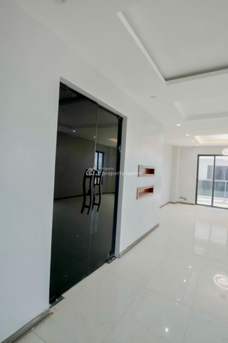 Brand-new Luxury 3 Bedroom Apartment with Bq, Off Admiralty Way, Lekki Phase 1, Lekki, Lagos, Block of Flats for Sale