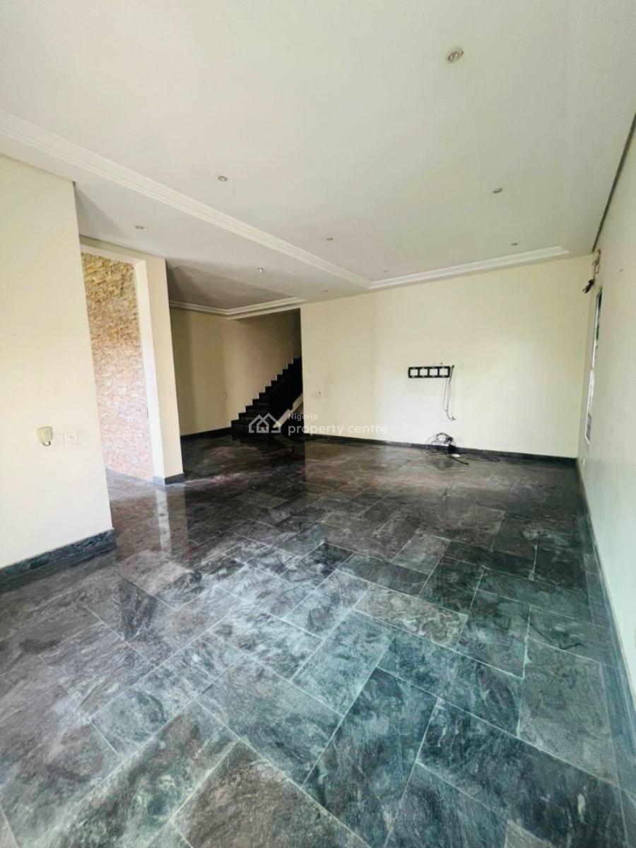 Exquisite and Spacious 4 Bedroom Semi Detached Duplex with Bq, Lekki Phase 1, Lekki, Lagos, Semi-detached Duplex for Rent