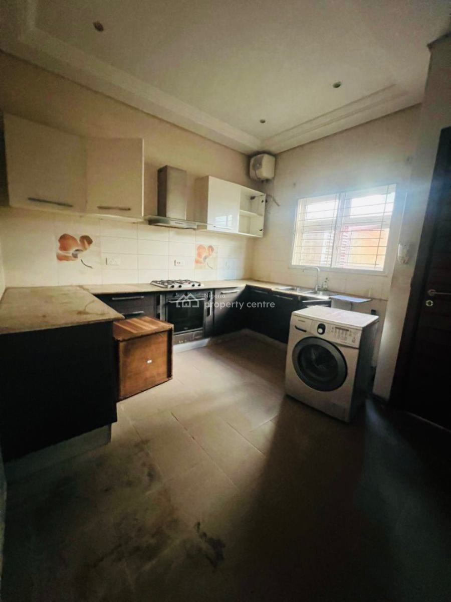 Exquisite and Spacious 4 Bedroom Semi Detached Duplex with Bq, Lekki Phase 1, Lekki, Lagos, Semi-detached Duplex for Rent
