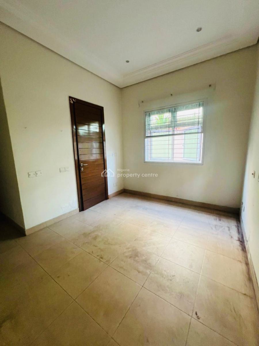 Exquisite and Spacious 4 Bedroom Semi Detached Duplex with Bq, Lekki Phase 1, Lekki, Lagos, Semi-detached Duplex for Rent