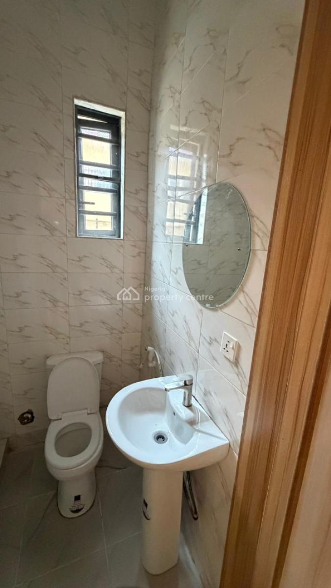 Luxury 2 Bedroom Flat, Ologolo, Lekki, Lagos, Flat / Apartment for Rent