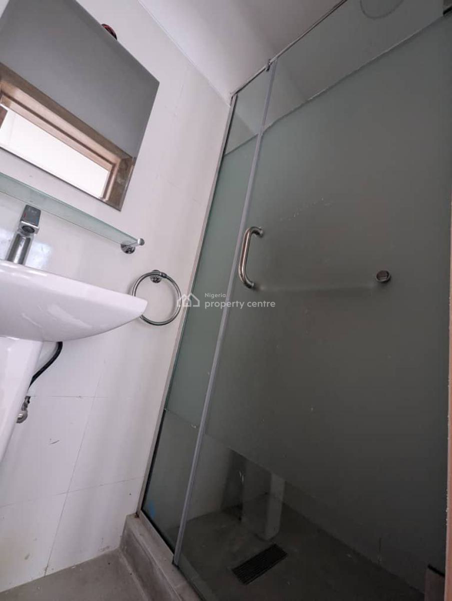 Lovely 1 Bedroom Apartment in a Secured Estate, Ologolo, Lekki, Lagos, Flat / Apartment for Rent