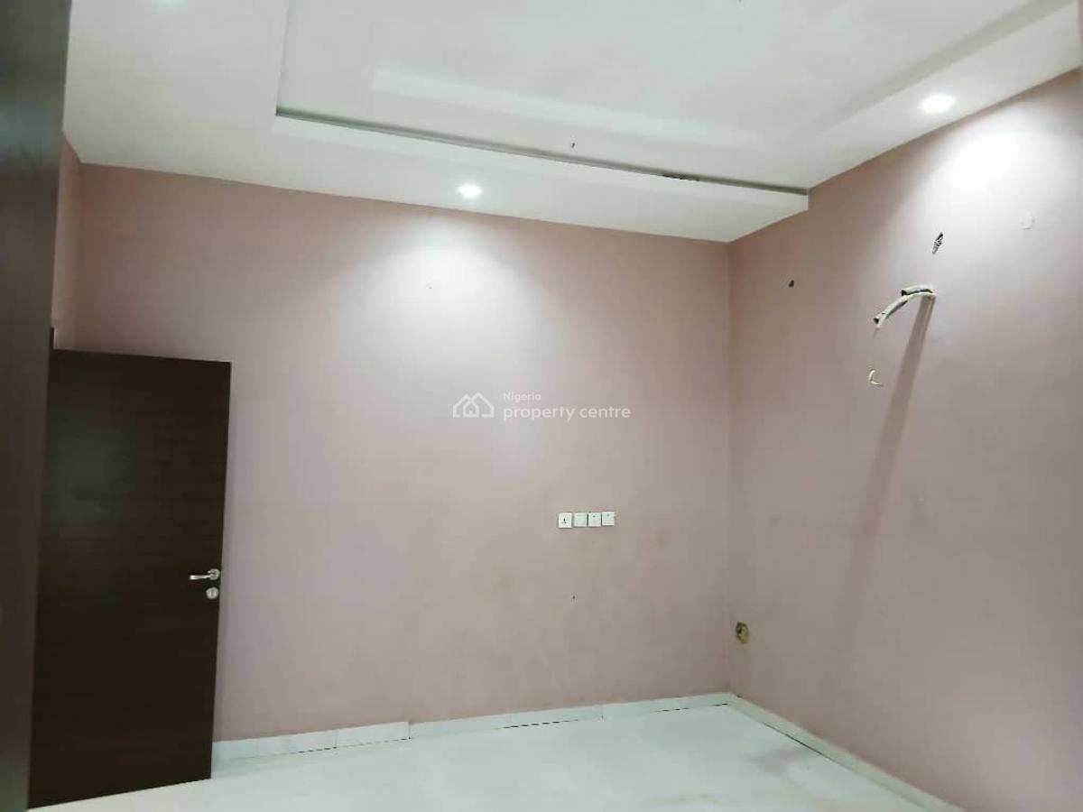 Decent Self Con, Asokoro Naf Valley, Asokoro District, Abuja, Self Contain (single Rooms) for Rent