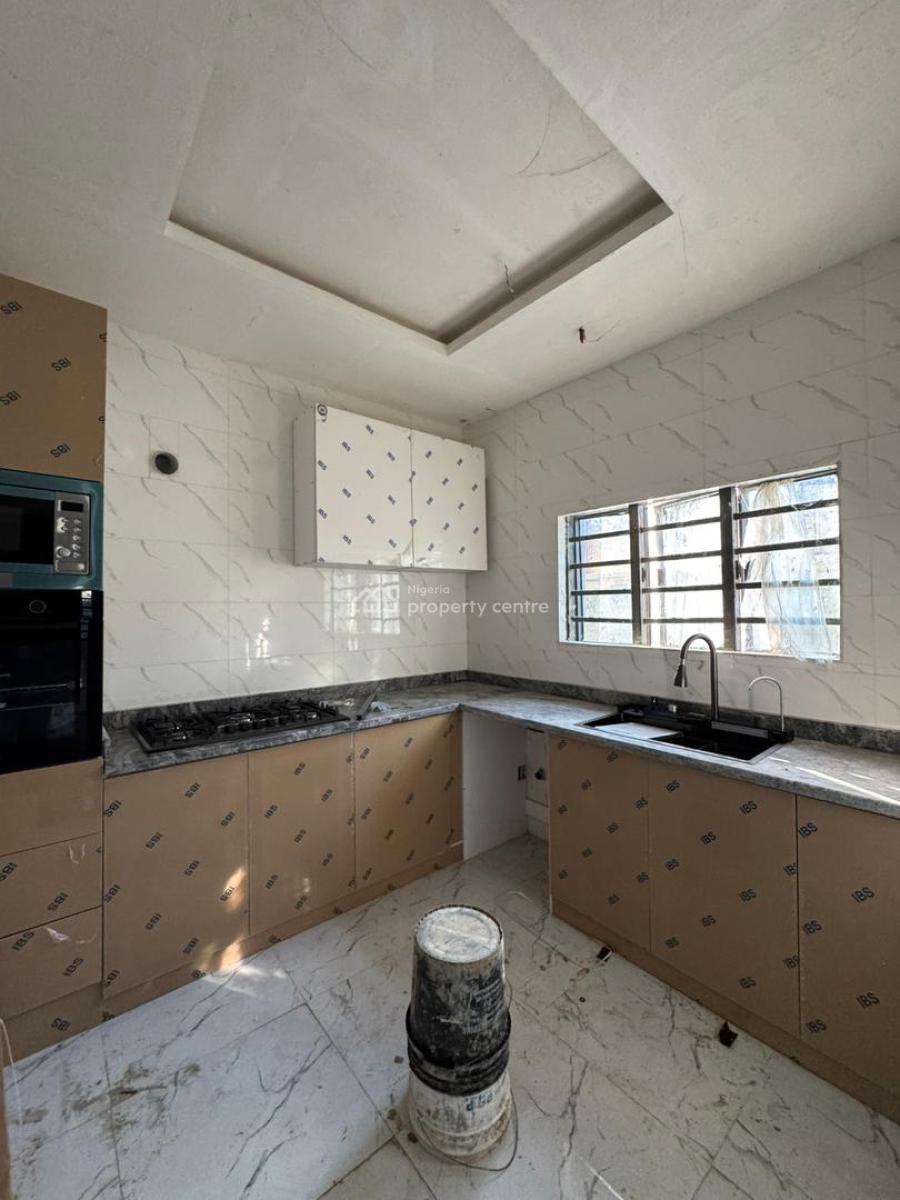 Nicely Built 2 Bedroom Apartment in a Lovely Location, Yaba, Lagos, Flat / Apartment for Sale