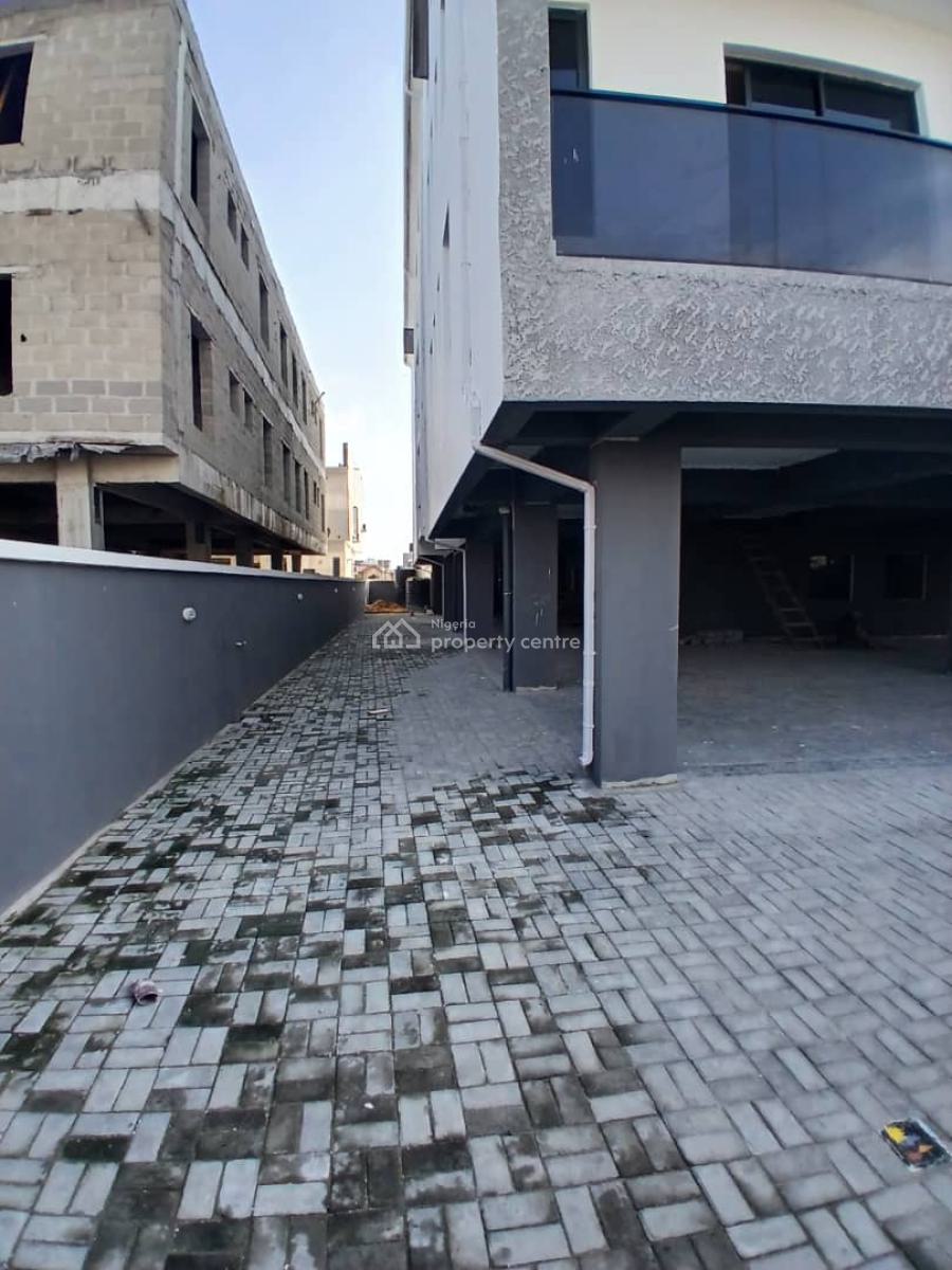 a Distressed 2 Bedroom Flat on The Upper Floor, Ologolo,lekki Lagos, Ologolo, Lekki, Lagos, Flat / Apartment for Sale