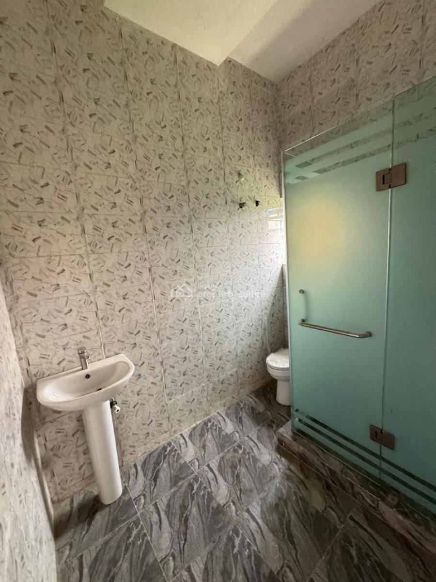 3 Bedrooms Apartment, Gbagada, Lagos, Block of Flats for Sale