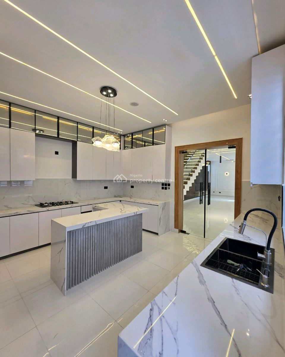 Stunning 5 Bedroom Detached Duplex with a Bq, Lekki, Lagos, Detached Duplex for Sale