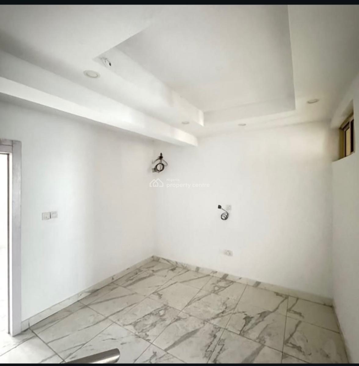 4 Bedroom Well Built Terrace Duplex, Surulere, Surulere, Lagos, Terraced Duplex for Sale