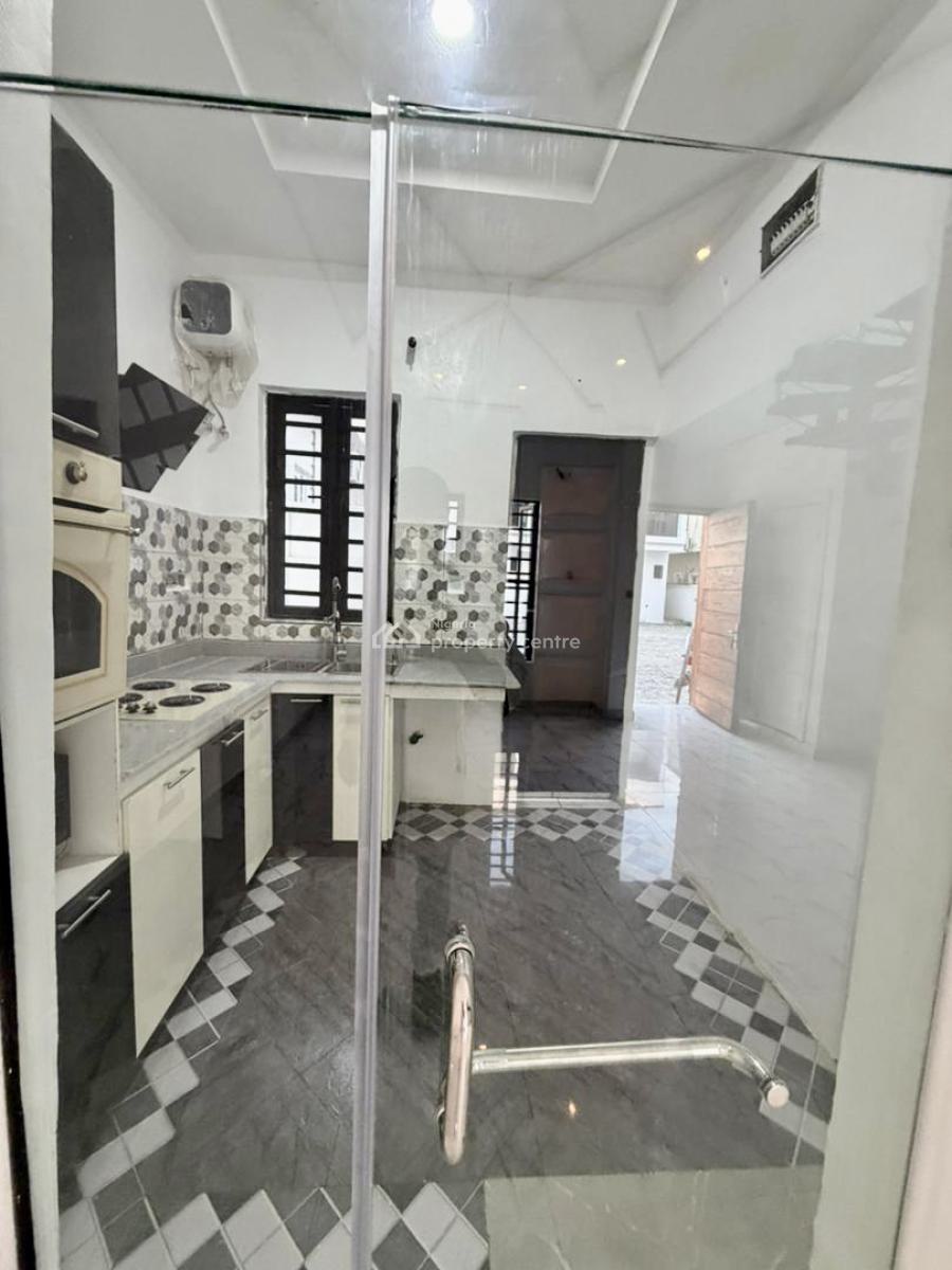 Good Deal! Most Affordable Exquisite 2 Bedroom Apartment with Bq, Chevron Lekki, Lekki, Lagos, Terraced Duplex for Sale