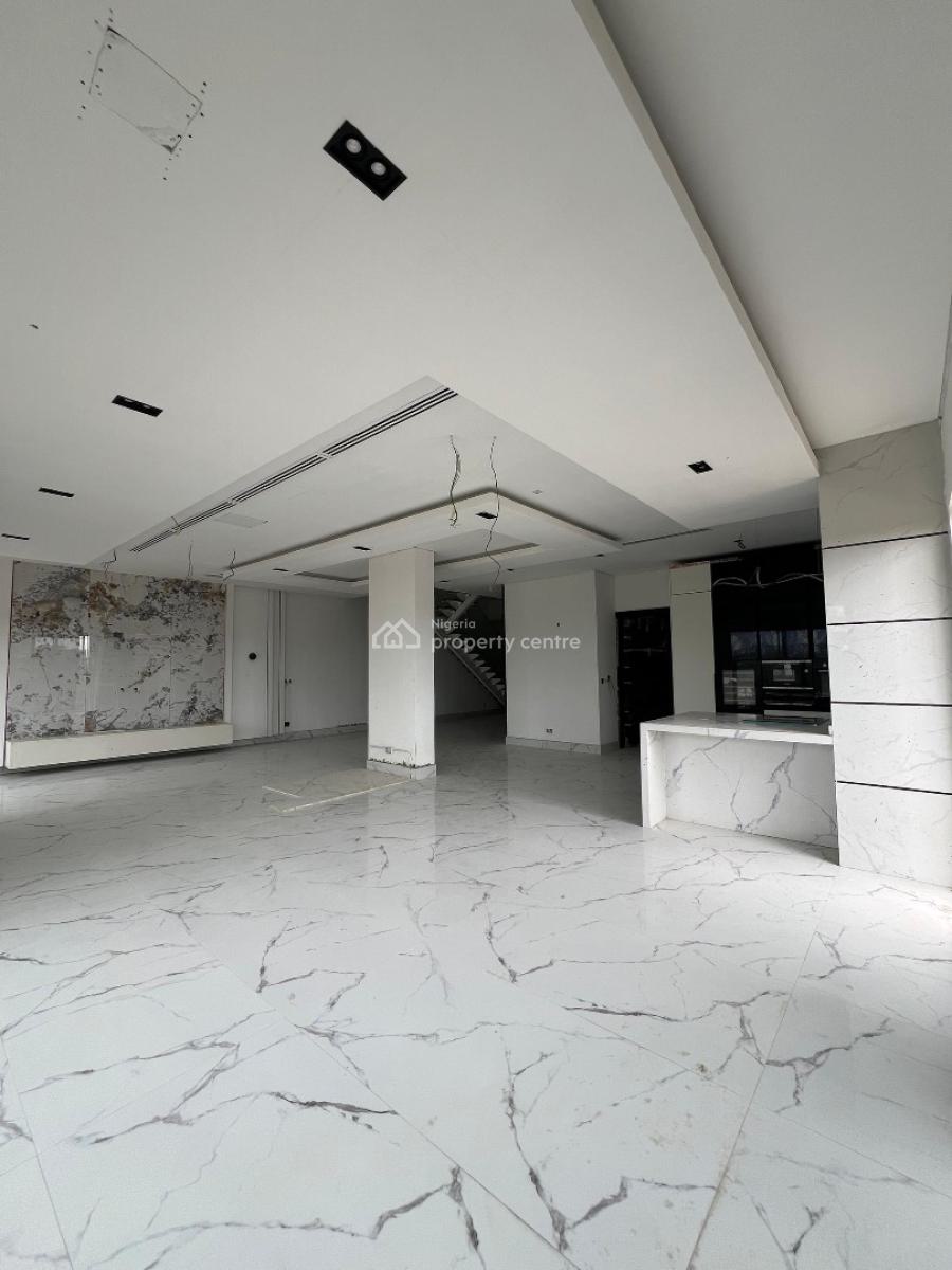 Excellent 5 Bedroom Penthouse with an Elevator,pool,gym, Ikoyi, Lagos, Flat / Apartment for Sale