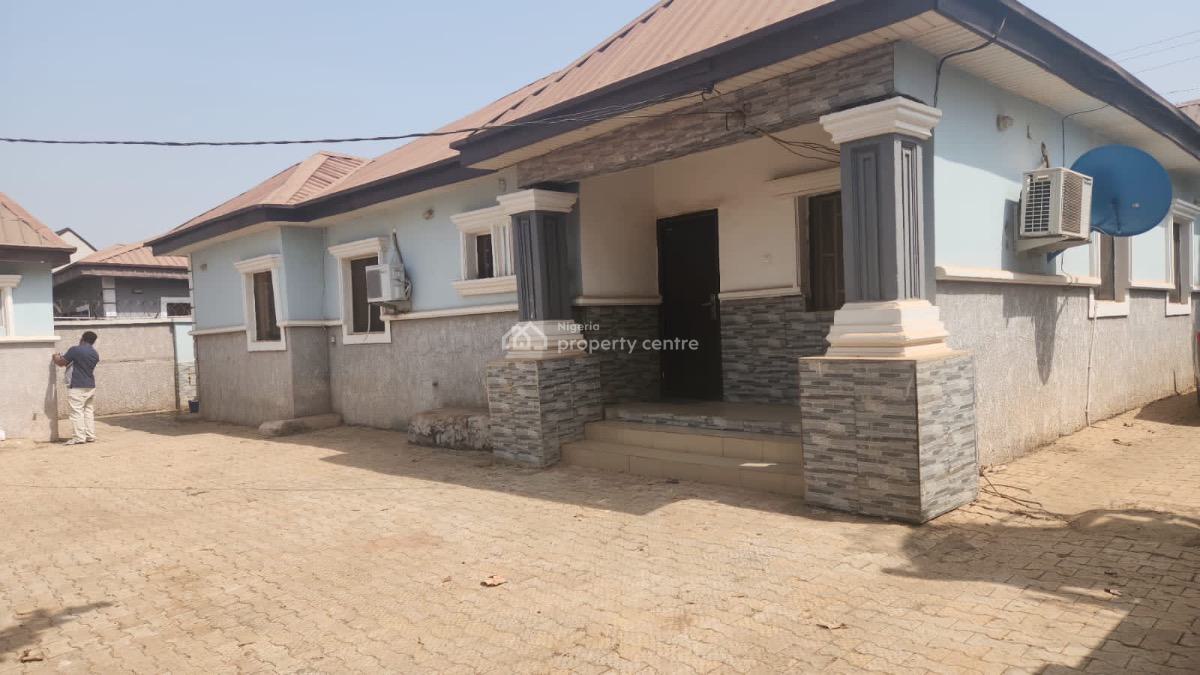 3 Bedroom Bungalow, Estate, Lokogoma District, Abuja, Detached Bungalow for Sale