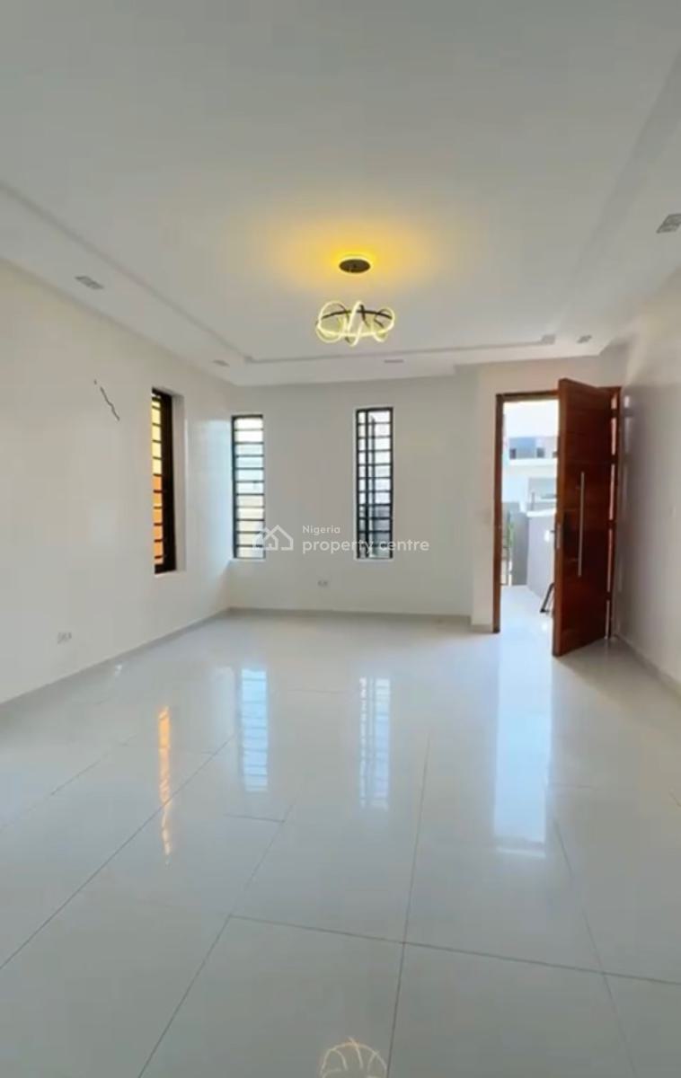 Luxury 4bedroom  Semi Detached House with Bq, Ikota Lekki Lagos, Lekki, Lagos, Semi-detached Duplex for Sale