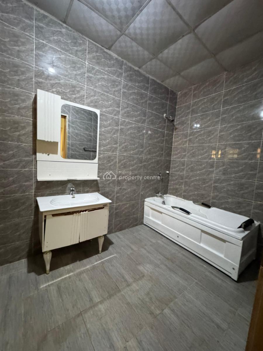 Standard 3 Bedroom Apartment, Maitama District, Abuja, Flat / Apartment for Rent