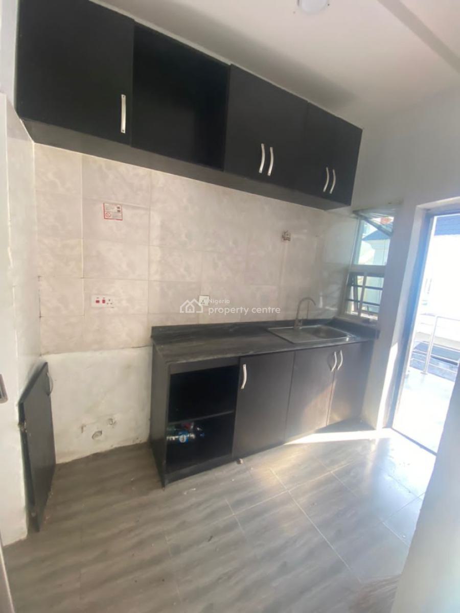 Sharp 2 Bedrooms Apartment, After Ogidan, Ajah, Lagos, Flat / Apartment for Rent
