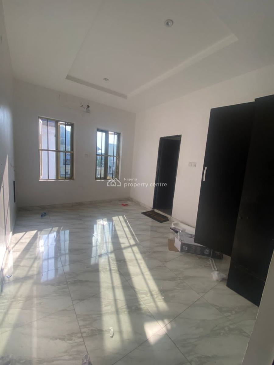 Sharp 2 Bedrooms Apartment, After Ogidan, Ajah, Lagos, Flat / Apartment for Rent