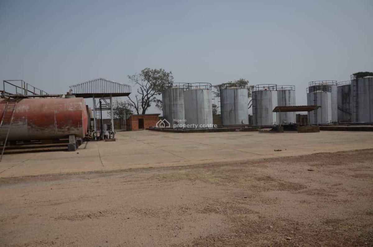 Tank Farm Close to The Refinery, Nnpc Refinery, Chikun, Kaduna, Tank Farm for Sale